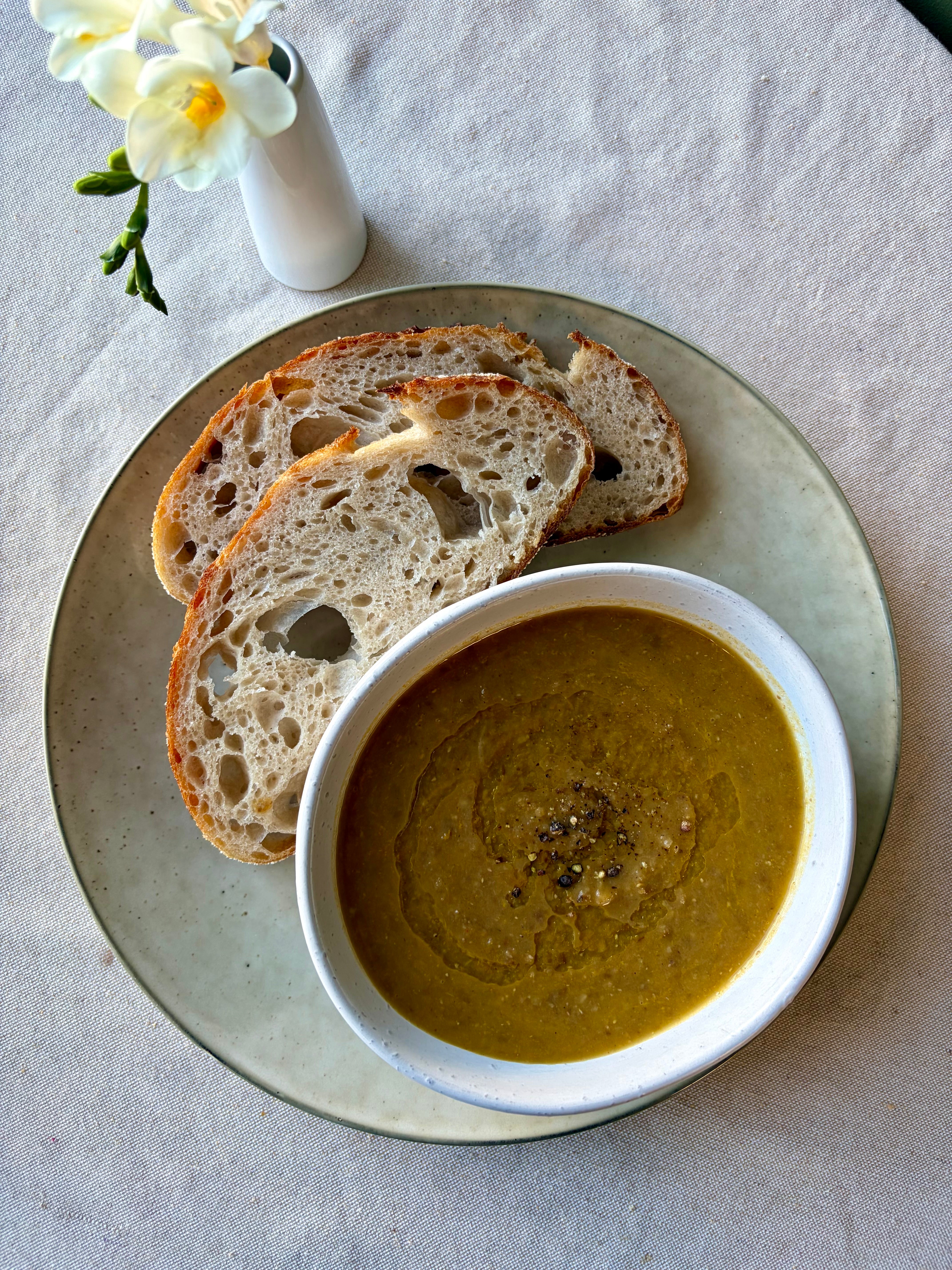 Spiced Carrot & Lentil Soup